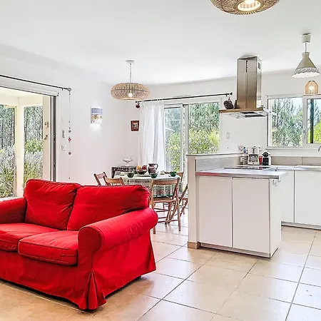 Hibiscus 10 By Interhome